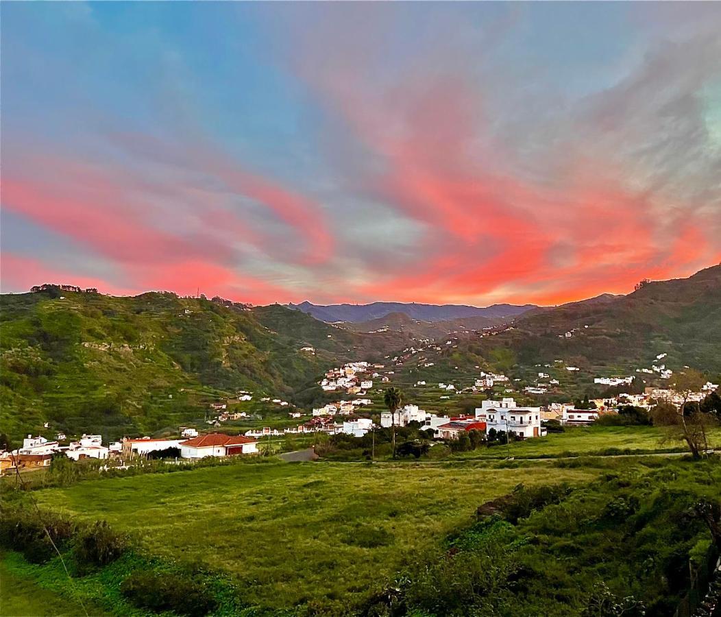 Casa Rosalía. Apartamento Con Vistas A La Montaña Teror Exterior foto